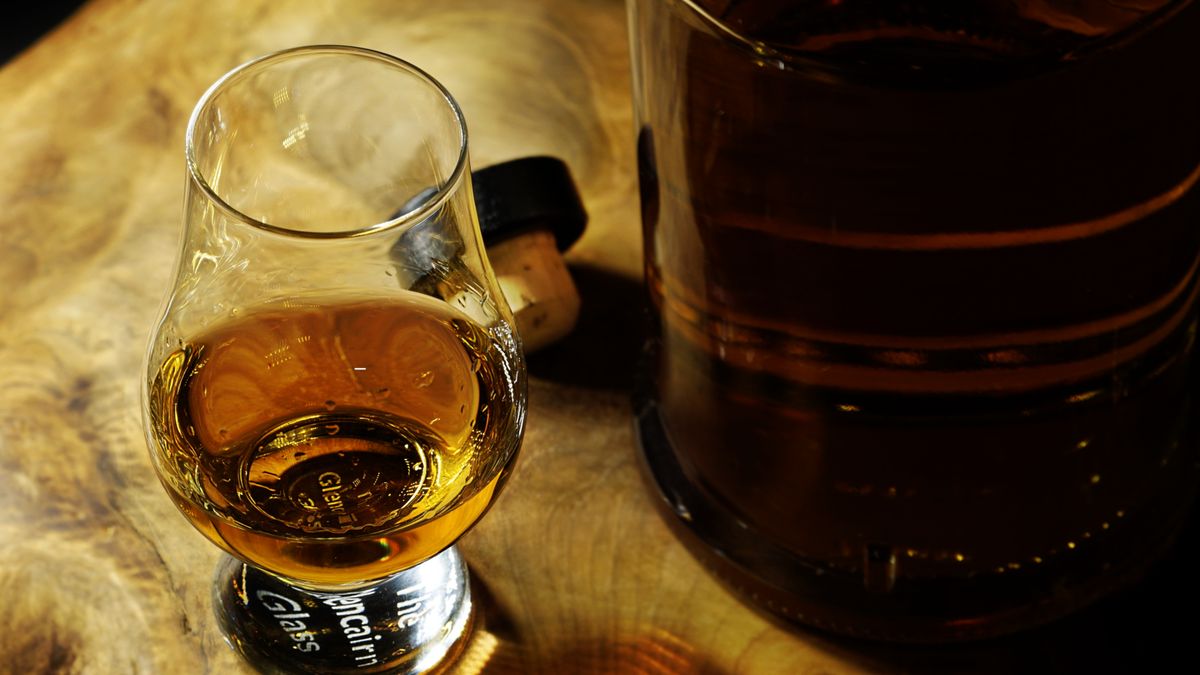 Jeden z nejdražších rumů najdete i v Česku. Zrál přes 50 let